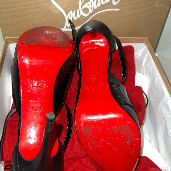 Red bottoms - Picture 5 of 7